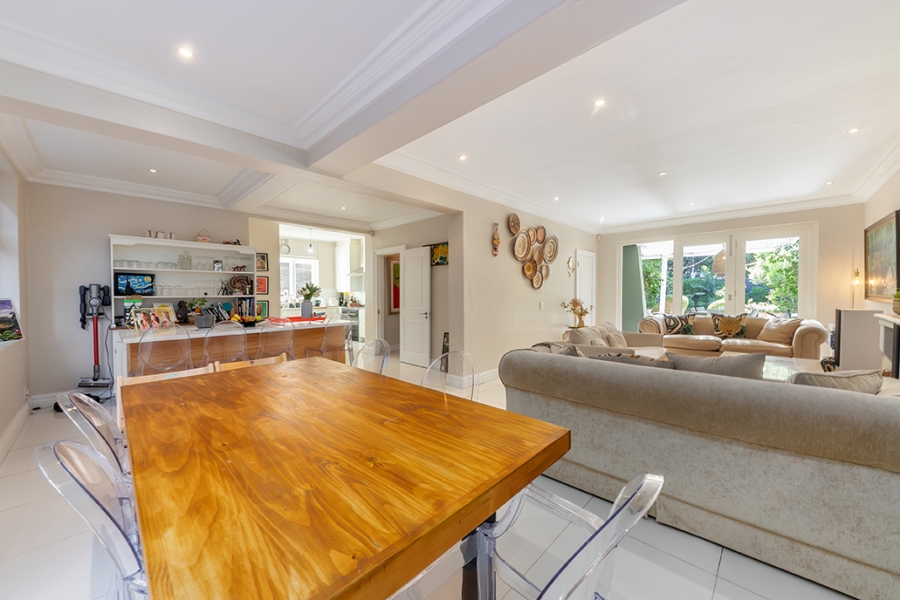 4 Bedroom Property for Sale in Gardens Western Cape